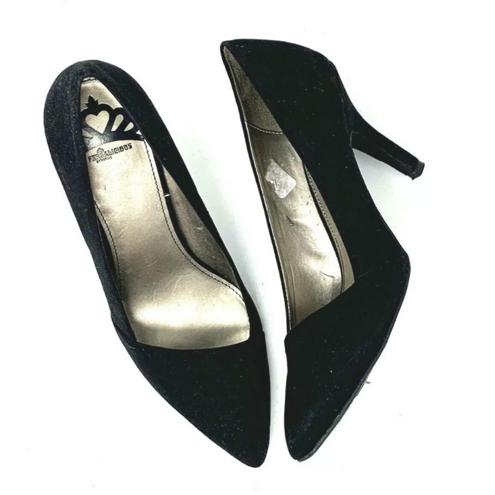 Fergalicious 8.5 Black Suede Pumps